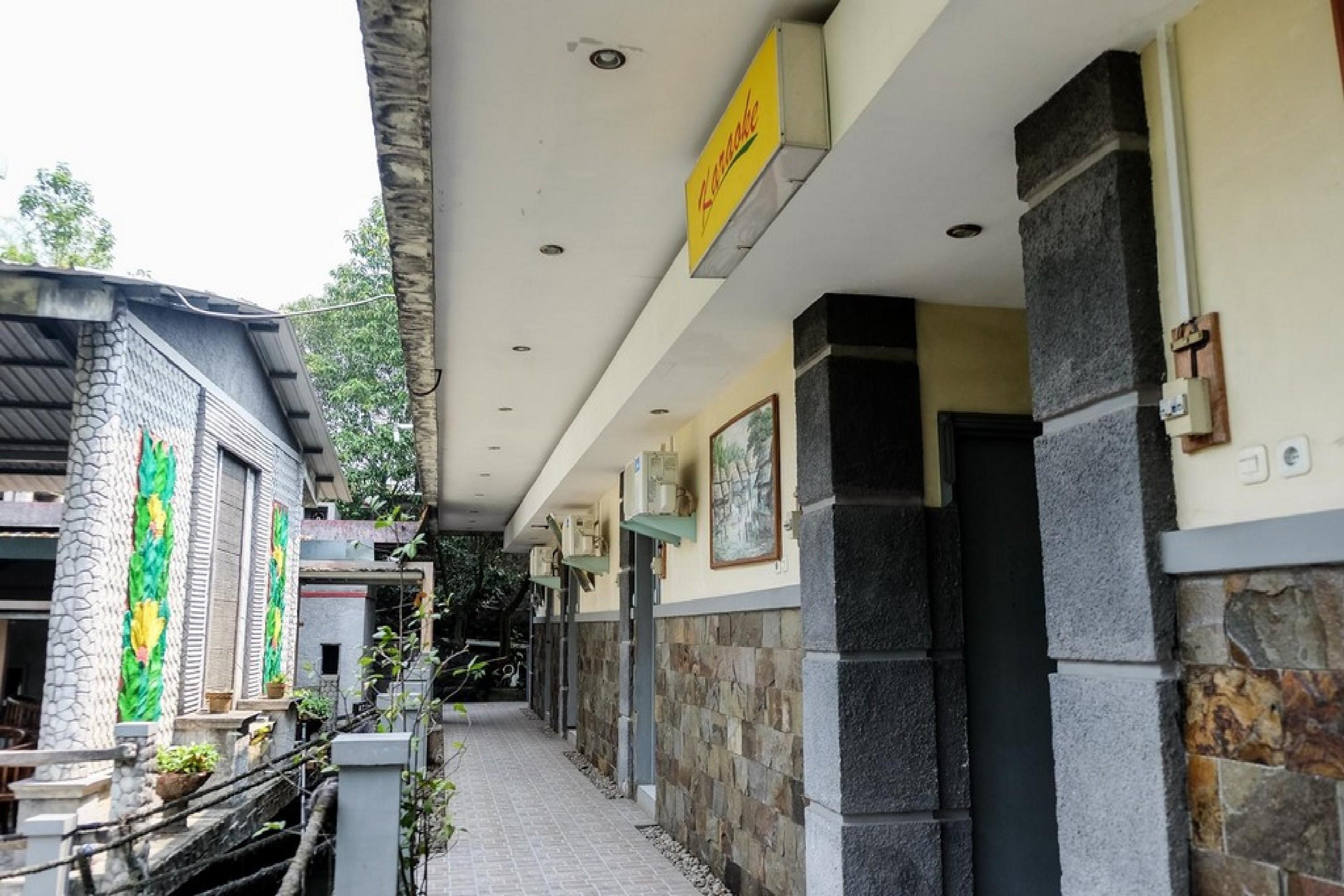 Reddoorz Plus Near Jalan Baru Богор Екстер'єр фото